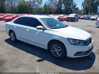 2016 Volkswagen Passat