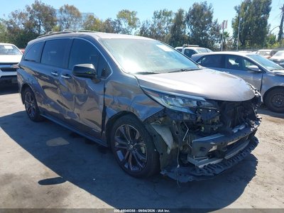 2021 Toyota Sienna Hybrid