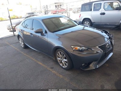 2016 Lexus IS