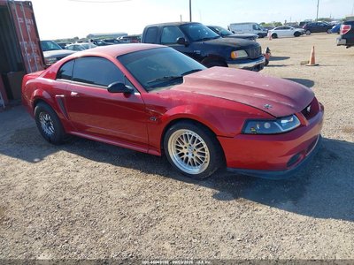 2000 Ford Mustang