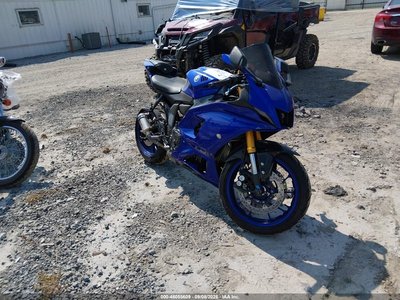 2025 Yamaha YZF-R7