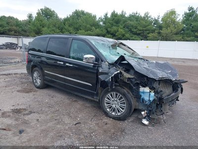 2016 Chrysler Town & Country
