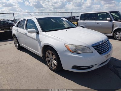 2013 Chrysler 200