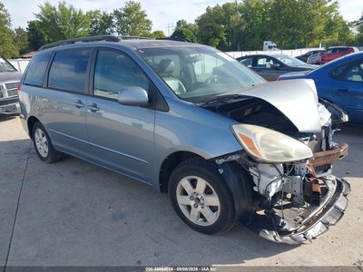 2004 Toyota Sienna