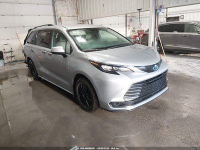 2025 Toyota Sienna