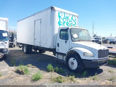 2005 Freightliner M2