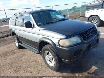 2001 Mitsubishi Montero