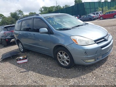 2004 Toyota Sienna