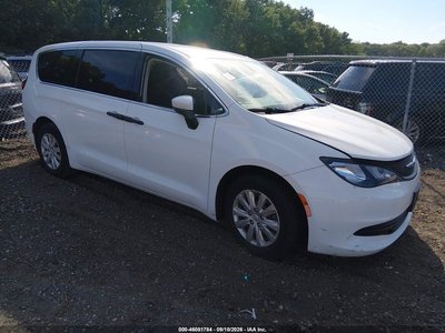 2020 Chrysler Voyager
