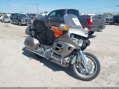 2002 Honda GL1800