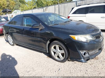 2014 Toyota Camry Hybrid