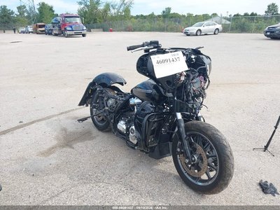 2023 Harley-Davidson FLHX