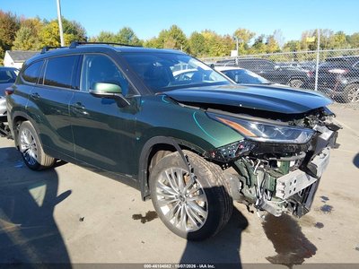 2025 Toyota Highlander Hybrid