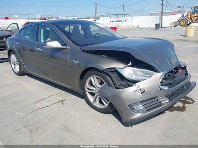 2015 Tesla Model S