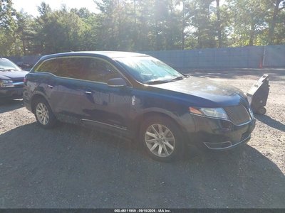 2015 Lincoln MKT