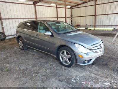 2010 Mercedes-Benz R 350