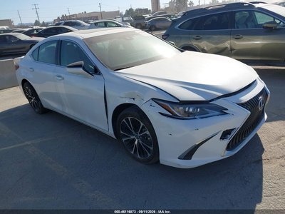 2025 Lexus ES