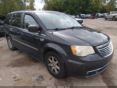 2012 Chrysler Town & Country