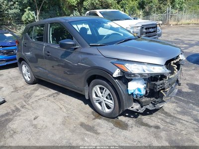 2025 Nissan Kicks Play