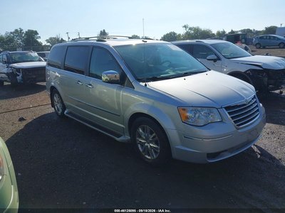 2010 Chrysler Town & Country