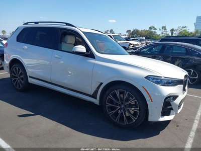 2022 BMW X7