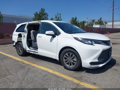 2021 Toyota Sienna Hybrid