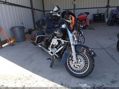 2012 Harley-Davidson FLHTCU