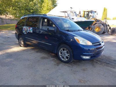 2004 Toyota Sienna