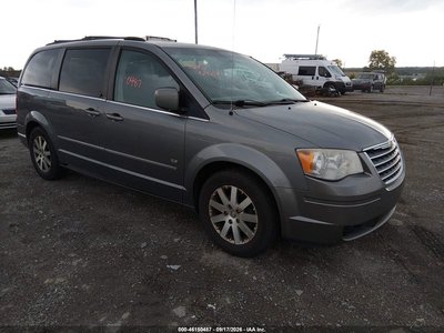 2009 Chrysler Town & Country