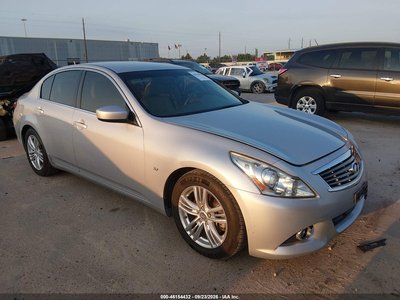 2015 Infiniti Q40