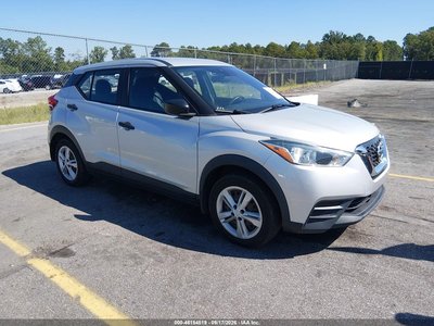2020 Nissan Kicks