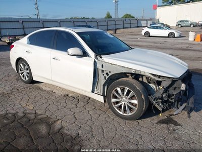 2014 Infiniti Q50
