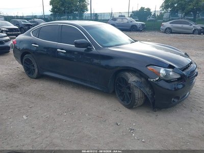 2012 Infiniti M56x