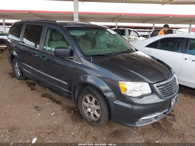 2011 Chrysler Town & Country