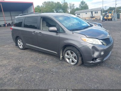 2014 Toyota Sienna