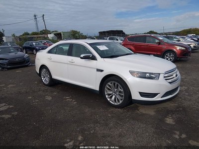 2016 Ford Taurus
