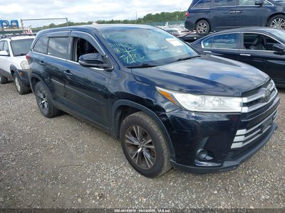 2017 Toyota Highlander