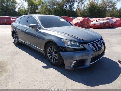 2013 Lexus LS