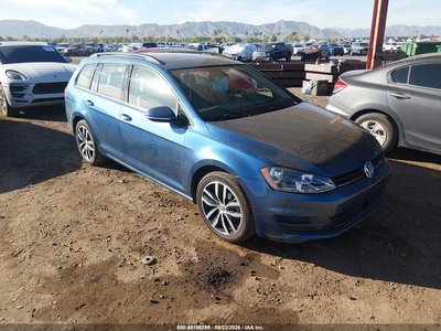 2016 Volkswagen Golf SportWagen