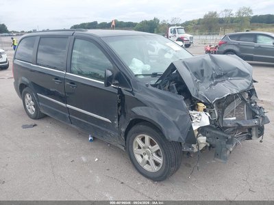 2012 Chrysler Town & Country
