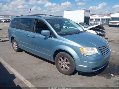 2010 Chrysler Town & Country