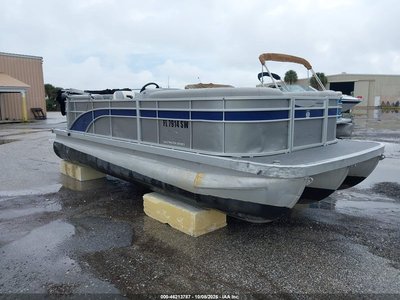 2021 Bennington Pontoon
