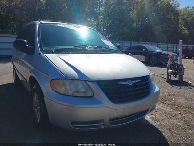 2005 Chrysler Town & Country