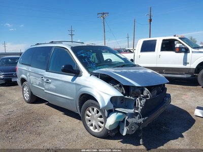 2003 Chrysler Town & Country