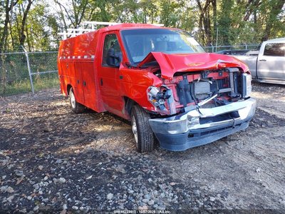 2022 Ford E-350