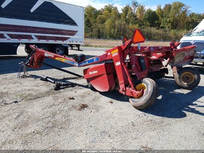 2010 New Holland H7220