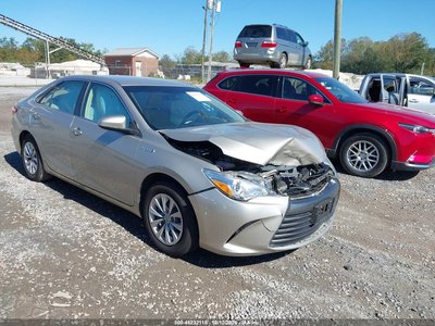 2016 Toyota Camry Hybrid