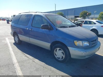 1998 Toyota Sienna