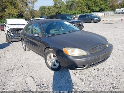 2004 Ford Taurus