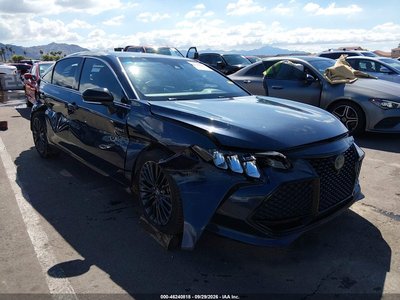 2019 Toyota Avalon Hybrid
